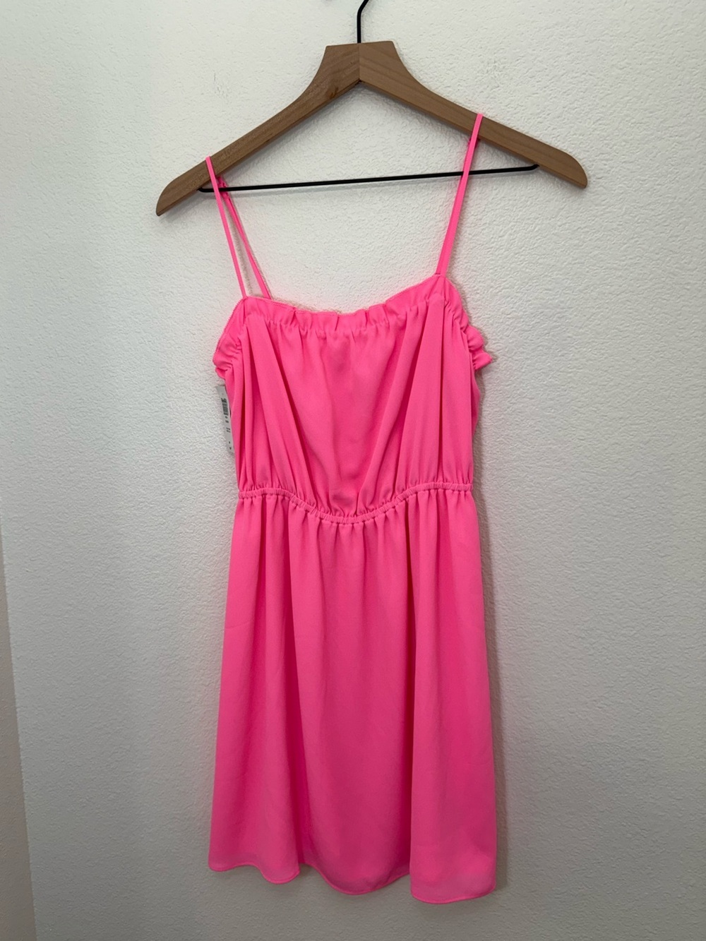 NWT Fluorescent Pink Aritzia Sunday Best Blixen Dress Small